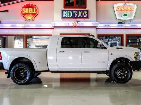 Used 2020 RAM 3500 Laramie image 10