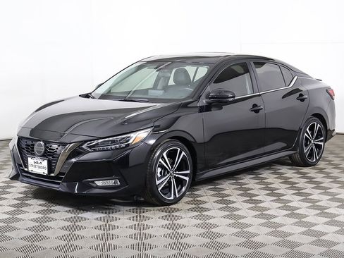 Used 2023 Nissan Sentra SR w/ SR Premium Package image 9