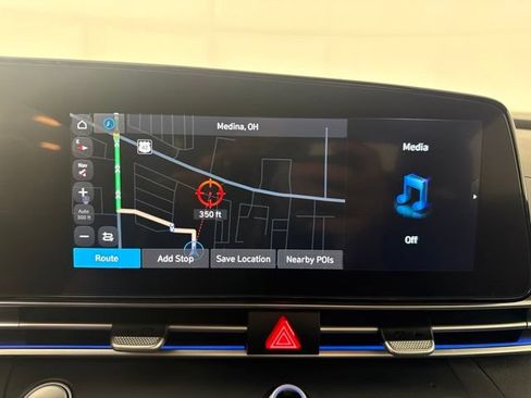 Used 2024 Hyundai Elantra SEL FWD image 23