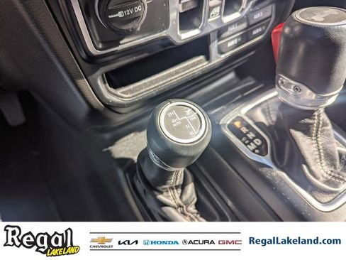 Used 2022 Jeep Wrangler Unlimited Sahara image 22