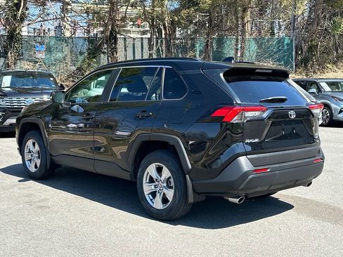 Used 2023 Toyota RAV4 XLE w/ Convenience Package image 3