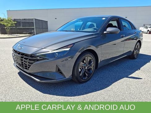 Used 2023 Hyundai Elantra SEL FWD image 6