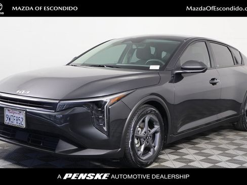 Used 2025 Kia K4 FWD image 1