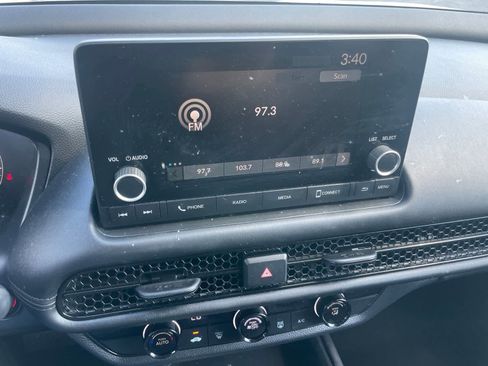 Used 2023 Honda HR-V LX image 16
