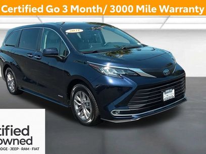 Used 2021 Toyota Sienna XLE