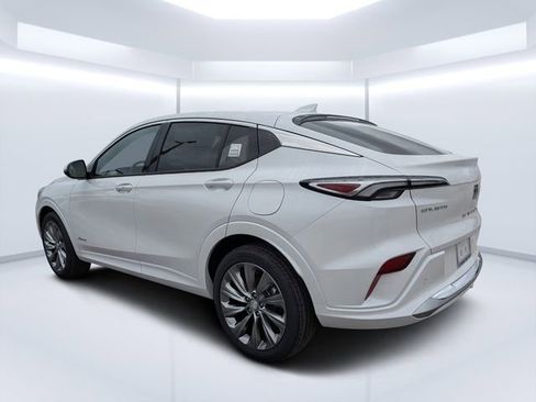 New 2026 Buick Envista Sport Touring FWD image 5