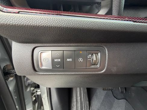 Used 2024 Chevrolet Traverse RS AWD/4WD image 4