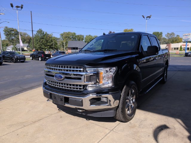Used 2018 Ford F150 XLT w/ Equipment Group 302A Luxury AWD/4WD image 4