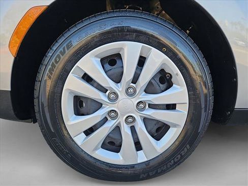 Used 2022 Kia Soul LX FWD image 23