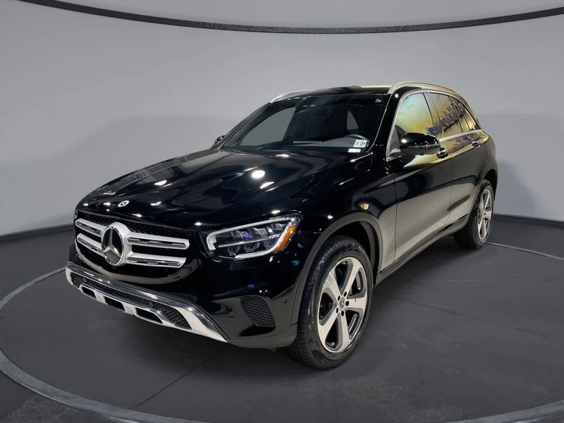 Certified 2022 Mercedes-Benz GLC 300 4MATIC image 1