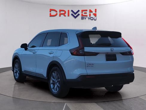Used 2024 Honda CR-V EX image 3