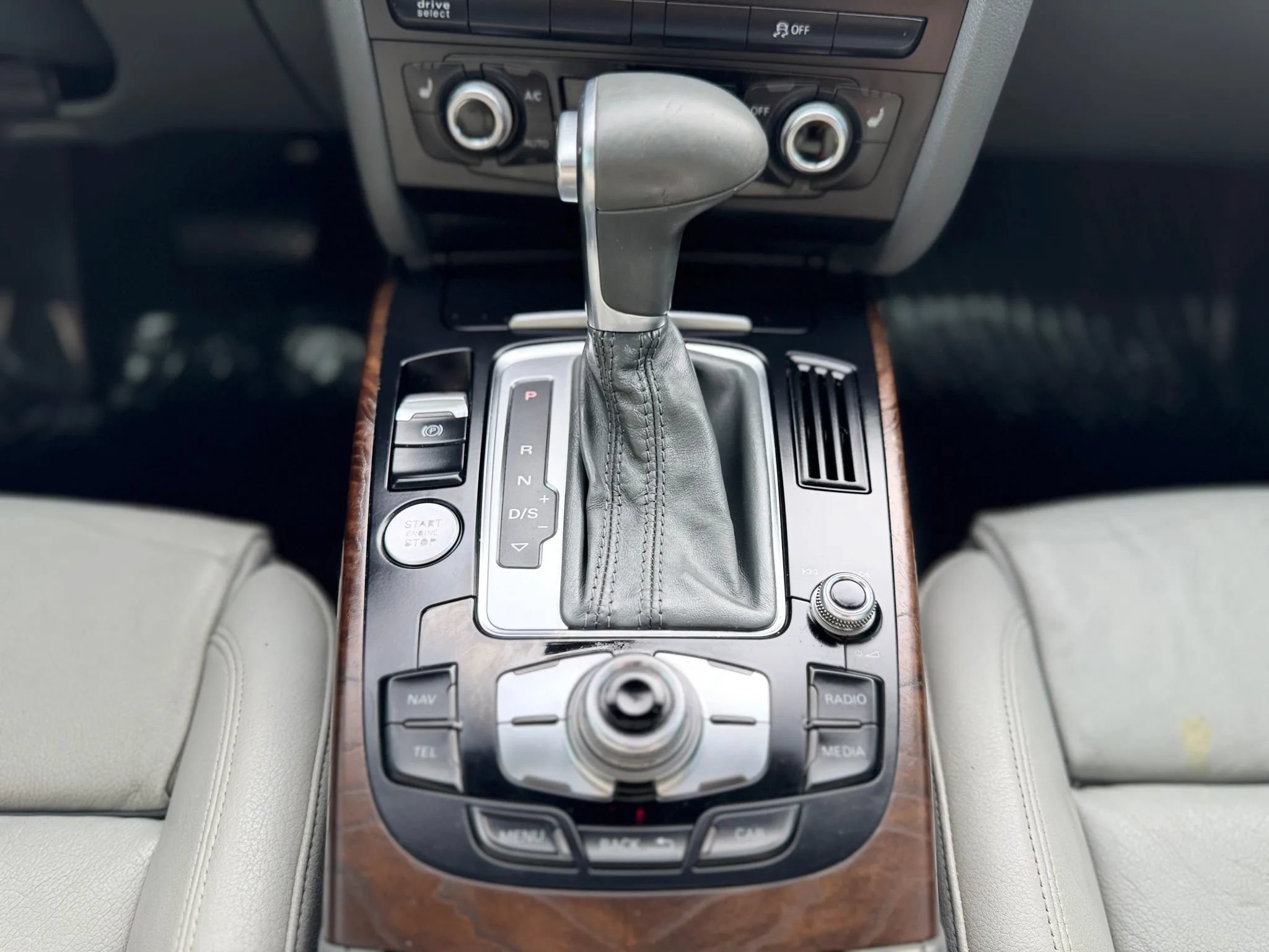 Used 2015 Audi A4 2.0T Premium Plus w/ Technology Package FWD image 22