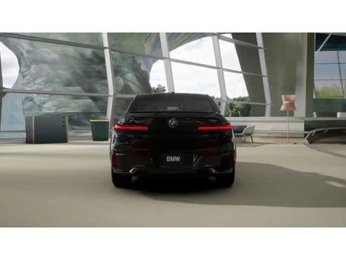 New 2026 BMW 740i xDrive w/ Premium Package image 5