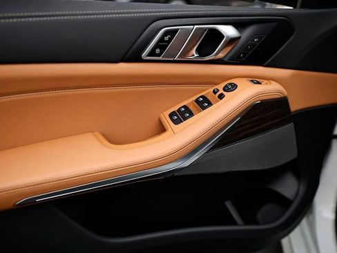 New 2026 BMW X5 sDrive40i w/ M Sport Package image 15