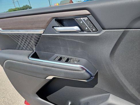 New 2026 GMC Acadia Denali w/ Super Cruise Package FWD image 13