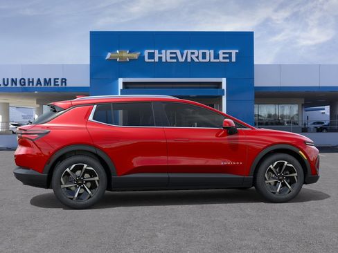 New 2026 Chevrolet Equinox EV LT FWD image 29