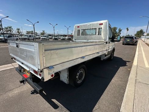 Used 2018 Ford Transit 250 138 RWD image 5