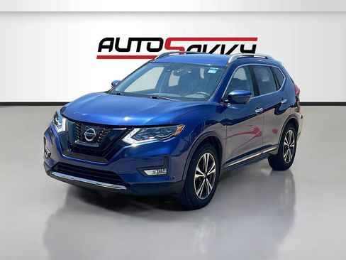 Used 2017 Nissan Rogue SL w/ SL Premium Package FWD image 3