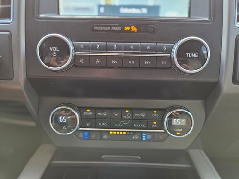 Used 2021 Ford Expedition XLT RWD image 27