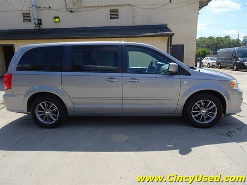 Used 2014 Dodge Grand Caravan SE FWD image 5