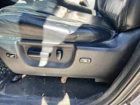 Used 2013 Toyota Tundra Platinum image 14