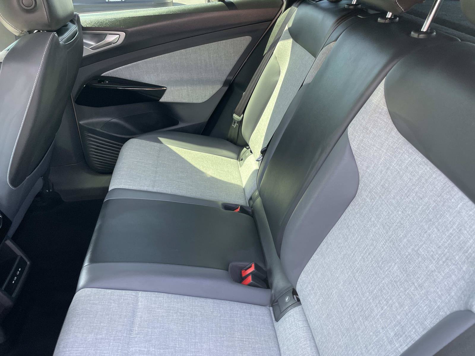 Certified 2023 Volkswagen ID.4 Pro RWD image 24