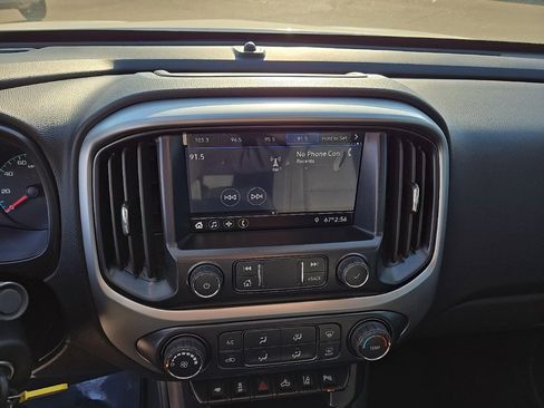 Used 2021 Chevrolet Colorado LT w/ Safety Package image 27