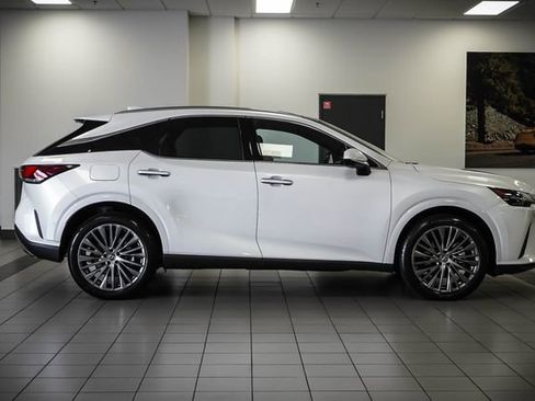 Certified 2025 Lexus RX 450h AWD w/ Convenience Package image 5