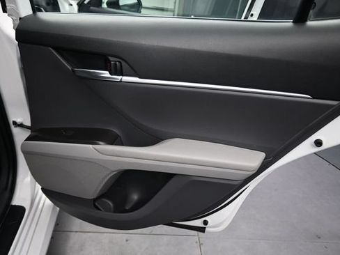 Used 2022 Toyota Camry LE FWD image 22