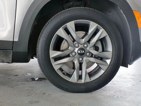 Used 2021 Kia Seltos S image 44