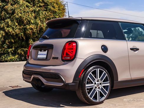 Used 2024 MINI Cooper S FWD image 12
