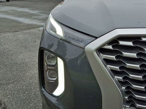 Used 2022 Hyundai Palisade SEL w/ Premium Package AWD/4WD image 9