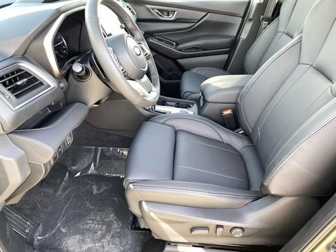 New 2025 Subaru Ascent Limited image 12