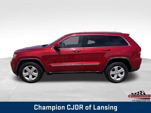 Used 2011 Jeep Grand Cherokee Laredo AWD/4WD image 4