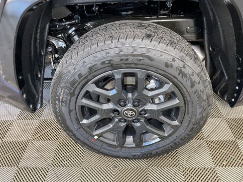 New 2026 Toyota Tundra Platinum image 5