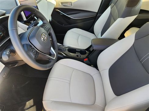 New 2026 Toyota Corolla XLE image 9