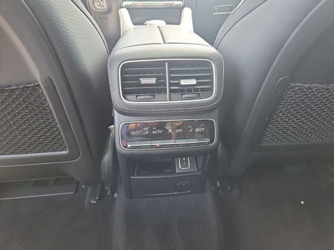 Used 2020 Mercedes-Benz GLE 450 4MATIC image 23