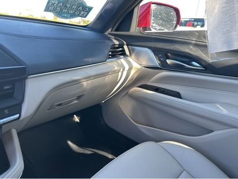 Certified 2025 Cadillac CT4 Premium Luxury image 18