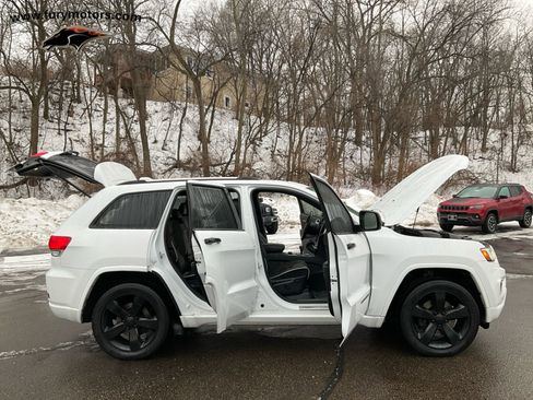 Used 2014 Jeep Grand Cherokee Overland w/ Advanced Technology Group image 36