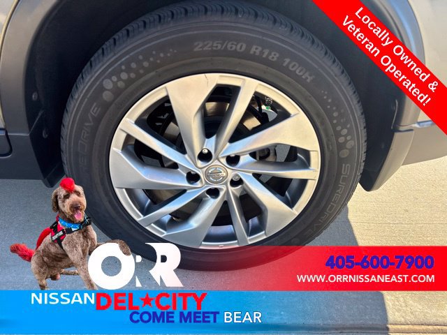 Used 2015 Nissan Rogue SL w/ SL Premium Package AWD/4WD image 9