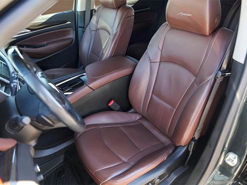 Used 2018 Buick Enclave Avenir w/ Avenir Technology Package image 7