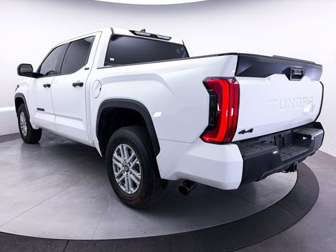 Used 2025 Toyota Tundra SR5 AWD/4WD image 12