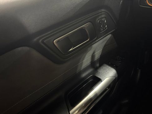 Used 2019 Ford Mustang Shelby GT350 w/ Technology Package image 30