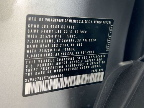 New 2026 Volkswagen Taos SE image 21