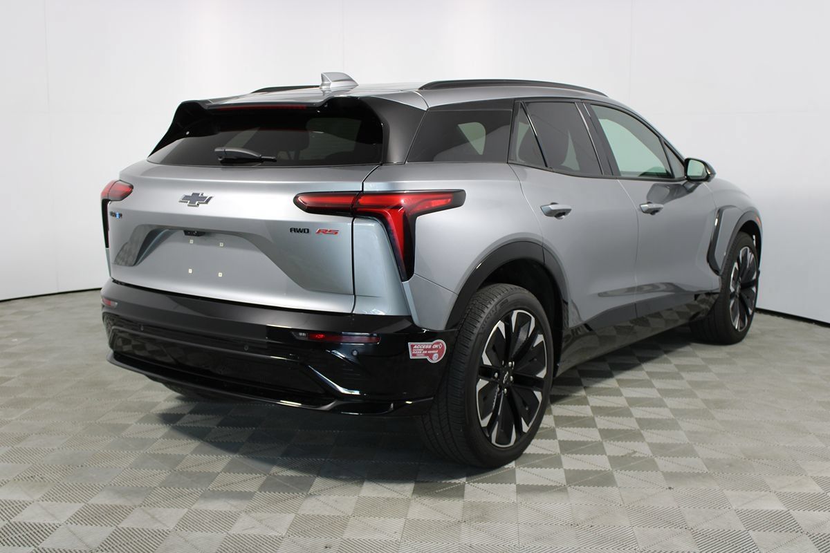 Used 2024 Chevrolet Blazer EV RS AWD/4WD image 34