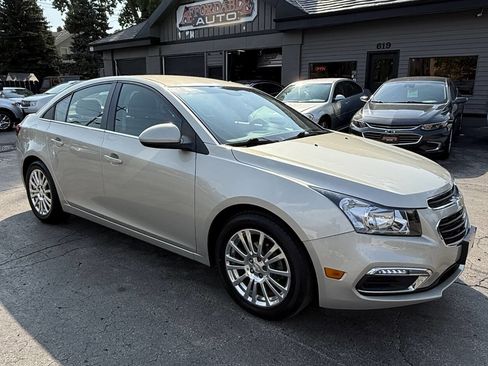 Used 2016 Chevrolet Cruze Eco image 9