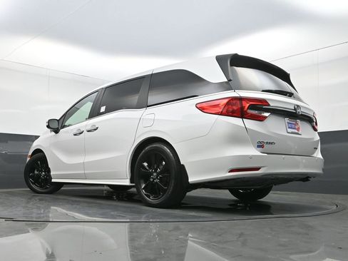 Used 2024 Honda Odyssey Touring image 34