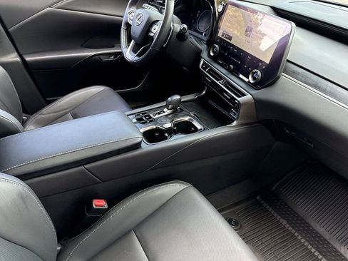 Used 2024 Lexus RX 350 Premium w/ Convenience Package FWD image 16