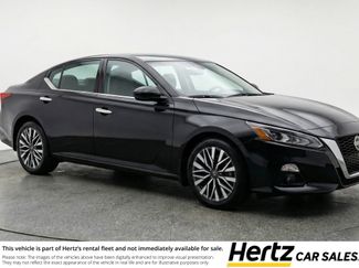 Used 2025 Nissan Altima 2.5 SV video 1