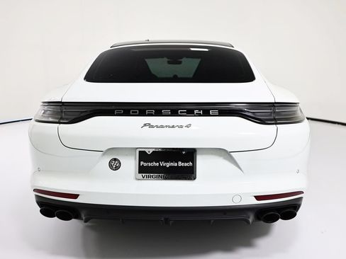 Used 2022 Porsche Panamera image 6